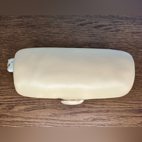 New Coach Pillow Tabby Shoulder Bag 18 in Ivory - Picture 7 of 12